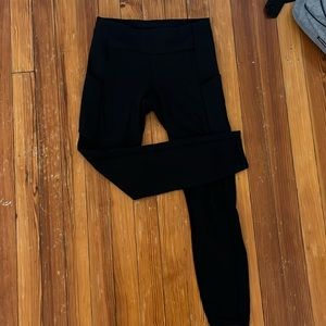 COPY - Black lululemon leggings (6)